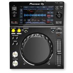 Pioneer XDJ-700 mikseta, USB