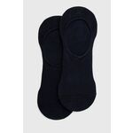 Calvin Klein boja: tamno plava - mornarsko plava. Niske čarape iz kolekcije Calvin Klein. Model izrađen od elastičnog materijala. U setu dva para.