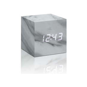 Sivi budilnik u mramornom dekoru s bijelim LED zaslonom Gingko Cube Click Clockt