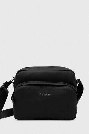 Torbica Calvin Klein boja: crna - crna. Torbica iz kolekcije Calvin Klein. Model izrađen od sintetičkog materijala. Model se lako čisti i održava.