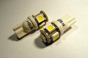 HSUN T10 (w5w) SMDx5 LED žaruljaHSUN T10 (w5w) SMDx5 LED bulb - zelena T10-SMD5-Z
