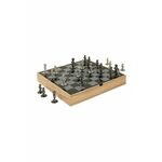 Šah Umbra - smeđa. Šah iz kolekcije Umbra. Model izrađen od drveta i metala.