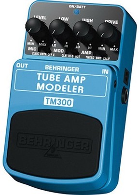 Behringer TM300 Tube Amp Modeler pedala