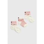 Čarapice za bebe Tommy Hilfiger 3-pack boja: ružičasta - roza. Sokne za bebe iz kolekcije Tommy Hilfiger. Model izrađen od udobne pletenine. Izuzetno mekani materijal.