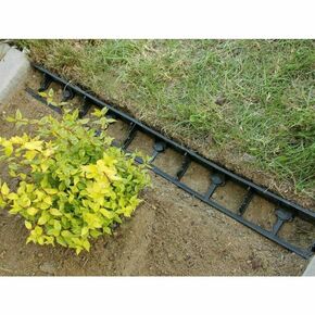 PVC vrtni rubnjak 1m