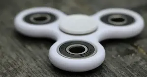 FIDGET SPINNER OBICNA