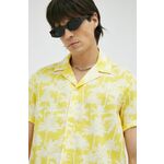 Košulja Drykorn Bijan za muškarce, boja: žuta, regular, s talijanskim ovratnikom - zlatna. Košulja iz kolekcije Drykorn. Model izrađen od tkanine s uzorkom. Ima bowling ovratnik. Izuzetno prozračni, udobni materijal.