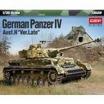 Kit tenk model 13528 - njemački Panzer IV Ausf.H "Ver.Late" (1:35)