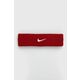 Traka Nike boja: crvena - crvena. Traka iz kolekcije Nike. Model izrađen od glatke pletenine.