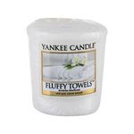 Yankee Candle Fluffy Towels mirisna svijeća 49 g