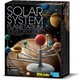Set 4M Solarni sistem i planetarij Napravite vlastiti 30cm velik model solarnog sistema planetarija koji svijetli u mraku. Sastavite, obojite i osvijetlite sa svijetlećim efektima. Promatrajte kako svijetli u mraku kao da je u svemiru! Ovo je...