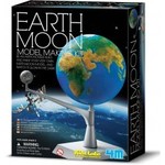 Set 4M Model Zemlja - Mjesec Napravite model Zemlje i Mjeseca i promatrajte kako svijetli u mraku. Upoznajte utjecaj Mjeseca na Zemlju. Upoznajte kontinente i oceane. Postanite astronom kroz zabavu!