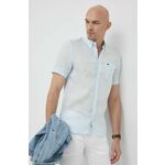Lanena košulja Lacoste regular, o button-down ovratnikom - plava. Košulja iz kolekcije Lacoste. Model izrađen od glatke tkanine. Ima button-down ovratnik. Lagani materijal, namijenjen za toplija godišnja doba.
