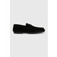 Mokasinke od brušene kože Calvin Klein DRIVER SUE za muškarce, boja: crna, HM0HM00935 - crna. Mokasinke iz kolekcije Calvin Klein izrađene od brušene kože. Model s kožnom unutrašnjosti koja je ugodna za stopalo.
