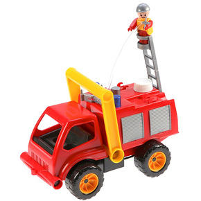 LENA: Vatrogasno vozilo sa vodenom pumpom i figurom 31cm