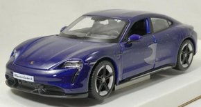 Metal model Porsche Taycan Turbo S Blue 1/24