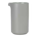 Sivi keramički vrč Blomus Pilar, 500 ml